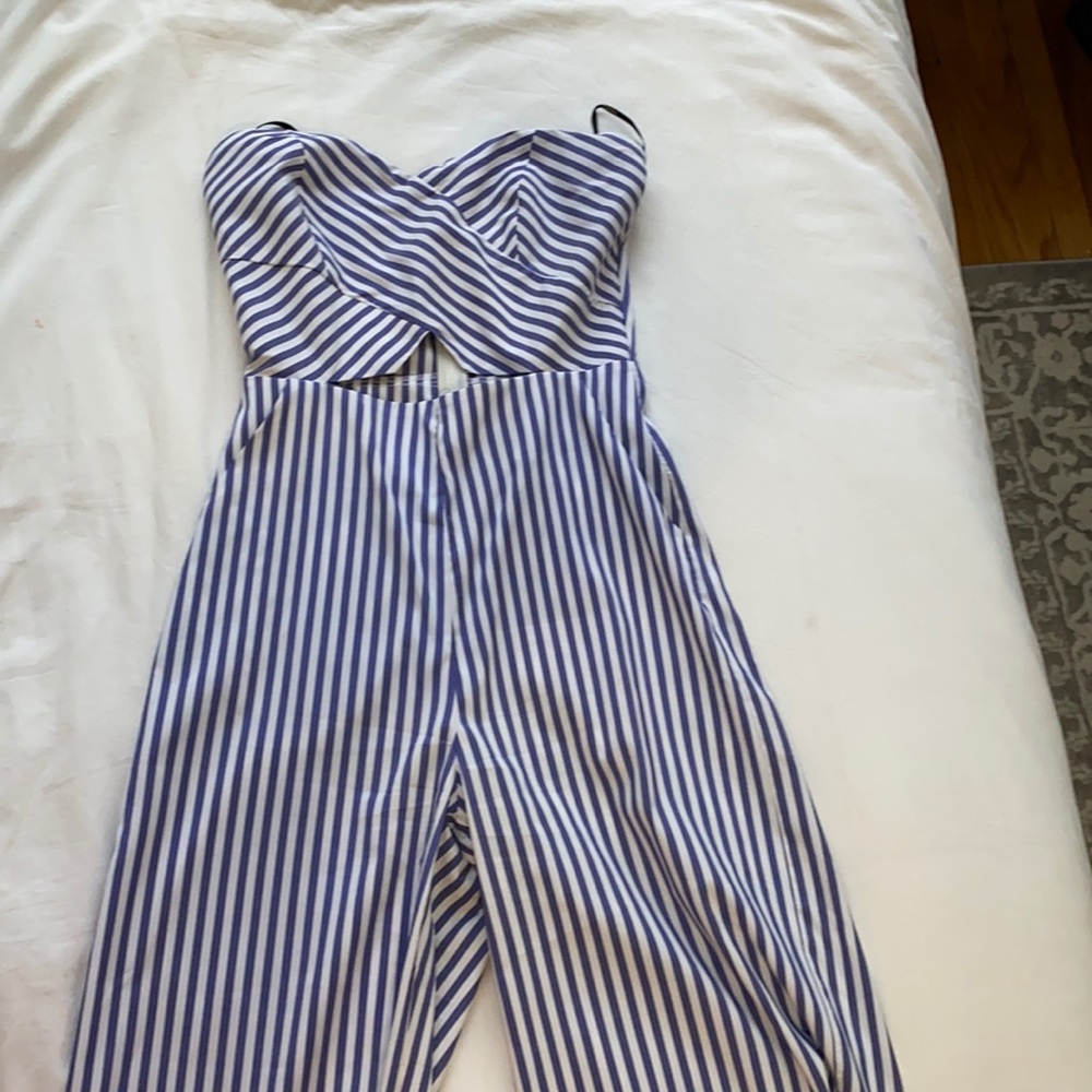 White and blue jumper